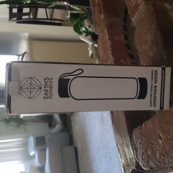 NIB earth elements gemstone water bottle - Picture 3 of 4